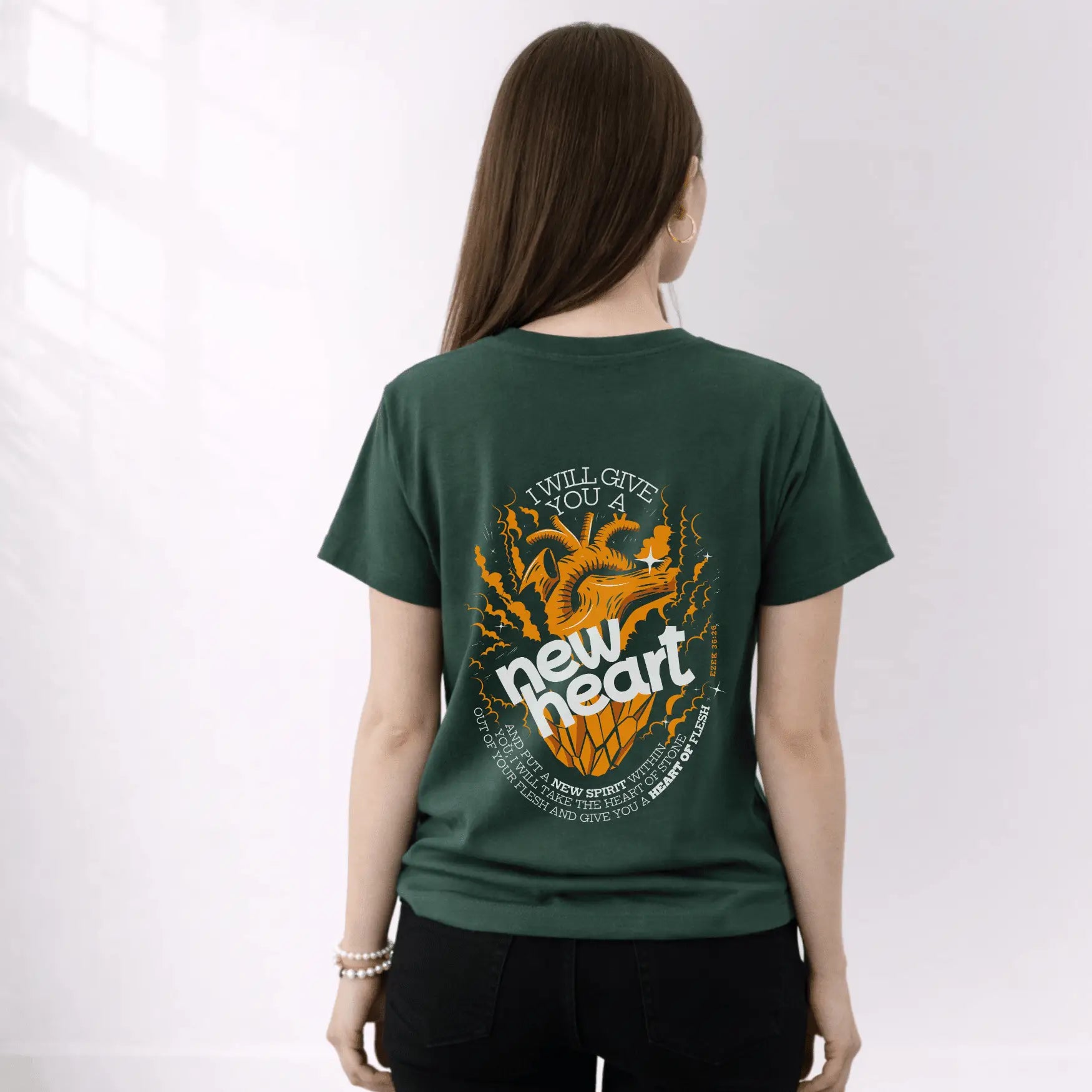 New Heart & Spirit Tee - Holy Looks